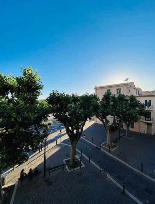 So'Conciergerie -Studio Situe Dans Le Centre Ville Cassis Zewnętrze zdjęcie